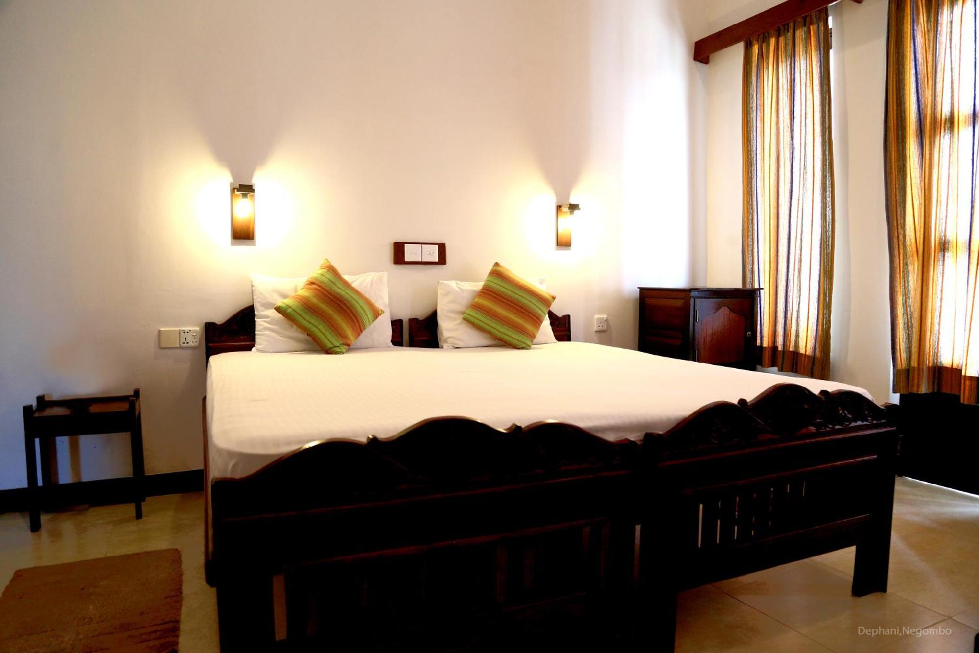 Dephani Beach Hotel Negombo Buitenkant foto