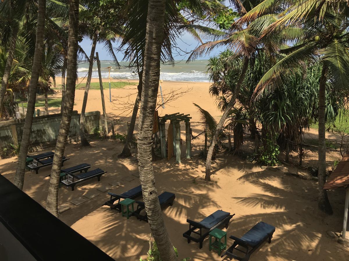 Dephani Beach Hotel Negombo Buitenkant foto