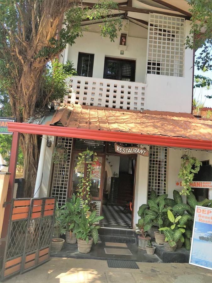 Dephani Beach Hotel Negombo Buitenkant foto