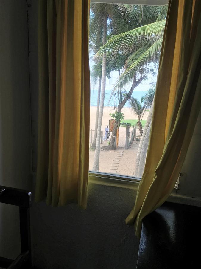 Dephani Beach Hotel Negombo Buitenkant foto